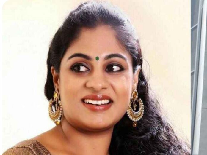 അമ്മ എക്സിക്യൂട്ടീവ് കമ്മിറ്റിയിൽ നിന്ന് വീണ്ടുമൊരു രാജി കൂടി ; ആശ അരവിന്ദ് സ്ഥാനം ഒഴിഞ്ഞു അമ്മ എക്സിക്യൂട്ടീവ് കമ്മിറ്റിയിൽ നിന്ന് വീണ്ടുമൊരു രാജി കൂടി ; ആശ അരവിന്ദ് സ്ഥാനം ഒഴിഞ്ഞു