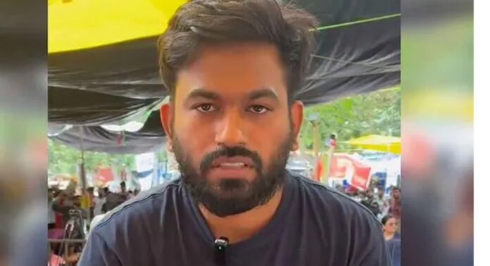 തനിക്ക് ടൈഫോയ്ഡ് സ്ഥീരികരിച്ചതായി കോക്രോച്ച് ജനത പാർട്ടി സ്ഥാപകൻ അഭിജിത് ദീപ്കേ തനിക്ക് ടൈഫോയ്ഡ് സ്ഥീരികരിച്ചതായി കോക്രോച്ച് ജനത പാർട്ടി സ്ഥാപകൻ അഭിജിത് ദീപ്കേ