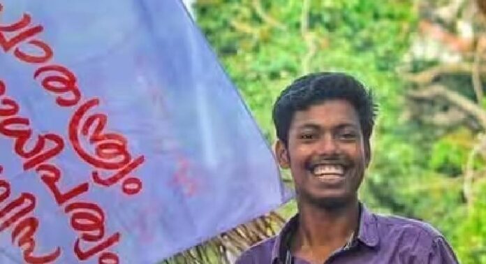 എസ്എഫ്ഐ പ്രവർത്തകൻ അഭിമന്യുവിന്റെ വധക്കേസിൽ പ്രതികൾ ഇന്ന് കോടതിയിൽ ഹാജരാകും എസ്എഫ്ഐ പ്രവർത്തകൻ അഭിമന്യുവിന്റെ വധക്കേസിൽ പ്രതികൾ ഇന്ന് കോടതിയിൽ ഹാജരാകും
