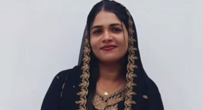 യുവതി വീടിനുള്ളിൽ മരിച്ചനിലയിൽ ; ശരീരമാസകലം മുറിവ് : സുഹൃത്ത് കസ്റ്റഡിയിൽ യുവതി വീടിനുള്ളിൽ മരിച്ചനിലയിൽ ; ശരീരമാസകലം മുറിവ് : സുഹൃത്ത് കസ്റ്റഡിയിൽ