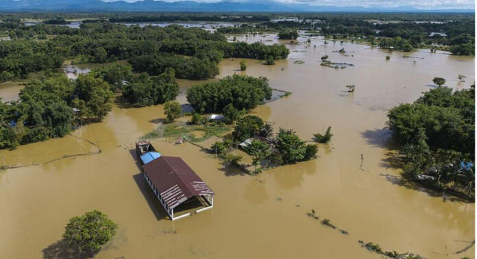 അസമിൽ പ്രളയക്കെടുതി രൂക്ഷം : 17 സംസ്ഥാനങ്ങളിൽ കനത്ത മഴയ്ക്ക് സാധ്യത ; മരണസംഖ്യ 87 ആയി അസമിൽ പ്രളയക്കെടുതി രൂക്ഷം : 17 സംസ്ഥാനങ്ങളിൽ കനത്ത മഴയ്ക്ക് സാധ്യത ; മരണസംഖ്യ 87 ആയി