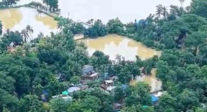 ബംഗ്ലാദേശിൽ കനത്ത മഴ : പ്രളയത്തിലും ഉരുൾപൊട്ടലിലും 44 മരണം ബംഗ്ലാദേശിൽ കനത്ത മഴ : പ്രളയത്തിലും ഉരുൾപൊട്ടലിലും 44 മരണം
