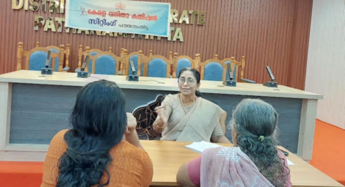 പഞ്ചായത്ത് ജാഗ്രതാസമിതി കൃത്യമായി പ്രവര്ത്തിക്കണം : വനിത കമ്മിഷന് പഞ്ചായത്ത് ജാഗ്രതാസമിതി കൃത്യമായി പ്രവര്ത്തിക്കണം : വനിത കമ്മിഷന്