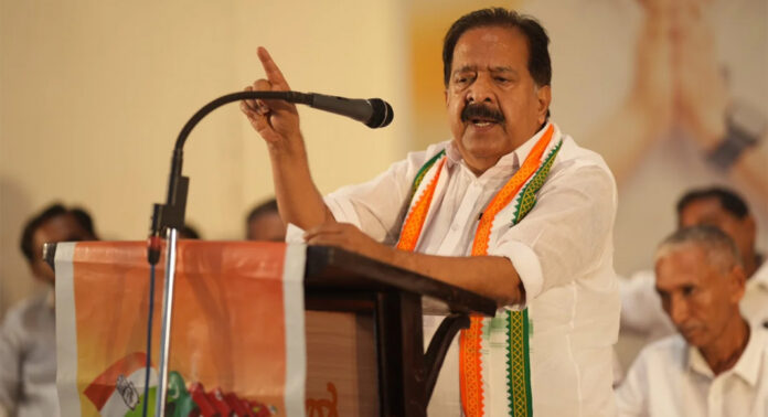 ഗവൺമെൻറ് പ്ലീഡർ നിയമന വിവാദം : ‘കെ എസ് യു വിന് പരാതിയുണ്ടെങ്കിൽ പരിശോധിക്കും’ ; രമേശ് ചെന്നിത്തല ഗവൺമെൻറ് പ്ലീഡർ നിയമന വിവാദം : ‘കെ എസ് യു വിന് പരാതിയുണ്ടെങ്കിൽ പരിശോധിക്കും’ ; രമേശ് ചെന്നിത്തല