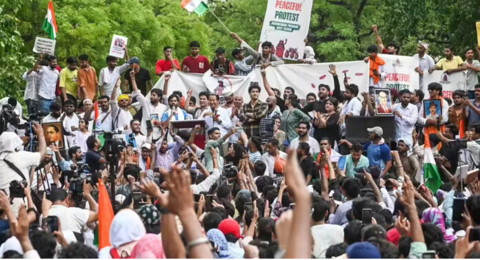 കോക്രോച്ച് ജനതാ പാർട്ടി വക്താക്കളുമായി കേന്ദ്ര ആരോഗ്യമന്ത്രി ജെ പി നദ്ദ ചർച്ച നടത്തും കോക്രോച്ച് ജനതാ പാർട്ടി വക്താക്കളുമായി കേന്ദ്ര ആരോഗ്യമന്ത്രി ജെ പി നദ്ദ ചർച്ച നടത്തും