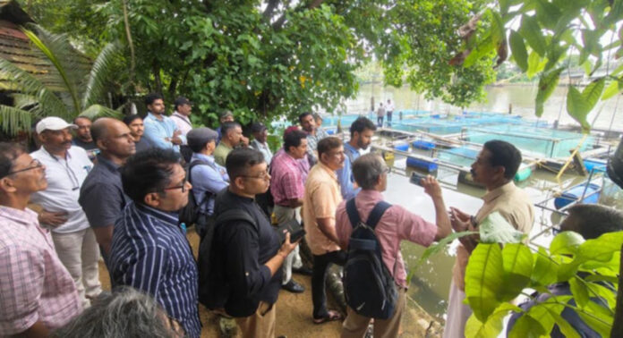 പരിസ്ഥിതി സൗഹൃദ ടൂറിസത്തിന് കരുത്തേകാൻ സി.എം.എഫ്.ആർ.ഐ : ടൂറിസ്റ്റ് ഗൈഡുകൾക്ക് ശാസ്ത്രീയ പരിശീലനം നല്കി പരിസ്ഥിതി സൗഹൃദ ടൂറിസത്തിന് കരുത്തേകാൻ സി.എം.എഫ്.ആർ.ഐ : ടൂറിസ്റ്റ് ഗൈഡുകൾക്ക് ശാസ്ത്രീയ പരിശീലനം നല്കി