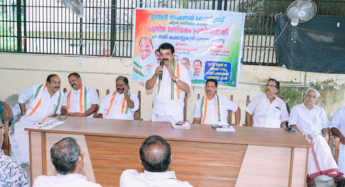 ചിറ്റാര് നിവാസികളുടെ യാത്രാക്ലേശം പരിഹരിക്കണം : മുടങ്ങിക്കിടക്കുന്ന കെ.എസ്.ആര്.റ്റി.സി സർവ്വീസുകള് പുനരാരംഭിക്കണം – കോൺഗ്രസ് ചിറ്റാർ മണ്ഡലം കമ്മറ്റി ചിറ്റാര് നിവാസികളുടെ യാത്രാക്ലേശം പരിഹരിക്കണം : മുടങ്ങിക്കിടക്കുന്ന കെ.എസ്.ആര്.റ്റി.സി സർവ്വീസുകള് പുനരാരംഭിക്കണം – കോൺഗ്രസ് ചിറ്റാർ മണ്ഡലം കമ്മറ്റി