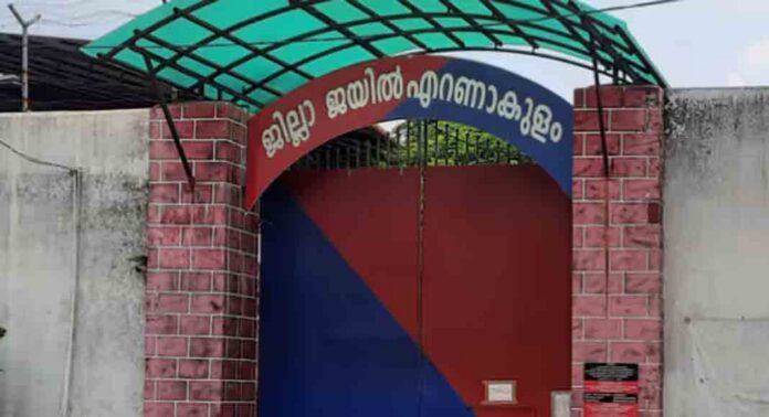 ജയിലിൽ റിമാൻഡ് തടവുകാരന് സഹ തടവുകാരന്റെ ക്രൂര മർദനം ജയിലിൽ റിമാൻഡ് തടവുകാരന് സഹ തടവുകാരന്റെ ക്രൂര മർദനം