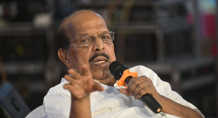 ജി സുധാകരൻ്റെ നാവിൽ ആണി അടിക്കണമെന്ന സിപിഎം നേതാവിന്റെ പരാമർശത്തിന് മറുപടിയുമായി ജി സുധാകരൻ എംഎൽഎ ജി സുധാകരൻ്റെ നാവിൽ ആണി അടിക്കണമെന്ന സിപിഎം നേതാവിന്റെ പരാമർശത്തിന് മറുപടിയുമായി ജി സുധാകരൻ എംഎൽഎ