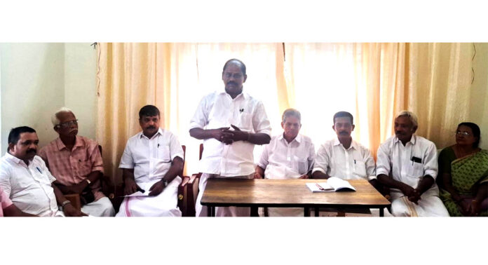 സഹകരണ മേഖലയെ തകര്ത്തതിന്റെ പൂര്ണ്ണ ഉത്തരവാദികള് സി.പി.എം : പ്രൊഫ. സതീഷ് കൊച്ചുപറമ്പില് സഹകരണ മേഖലയെ തകര്ത്തതിന്റെ പൂര്ണ്ണ ഉത്തരവാദികള് സി.പി.എം : പ്രൊഫ. സതീഷ് കൊച്ചുപറമ്പില്