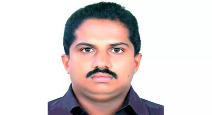കുളിമുറിയില് കാല് വഴുതി വീണ് പരിക്കേറ്റ് ചികിത്സയിലായിരുന്ന എക്സൈസ് ഉദ്യോഗസ്ഥന് മരിച്ചു കുളിമുറിയില് കാല് വഴുതി വീണ് പരിക്കേറ്റ് ചികിത്സയിലായിരുന്ന എക്സൈസ് ഉദ്യോഗസ്ഥന് മരിച്ചു
