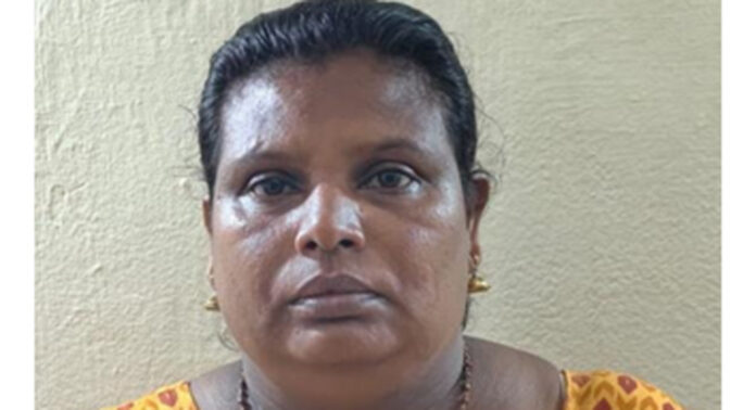 ഓപ്പറേഷൻ ‘സൈ – ഹണ്ട് ‘ : പത്തനംതിട്ടയില് യുവതി പിടിയില് ഓപ്പറേഷൻ ‘സൈ – ഹണ്ട് ‘ : പത്തനംതിട്ടയില് യുവതി പിടിയില്