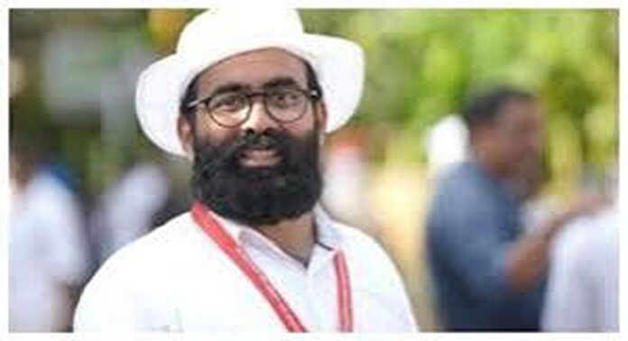 കാഫിർ സ്ക്രീൻഷോട്ട് കേസിൽ ഡി.വൈ.എഫ്.ഐ. വടകര ബ്ലോക്ക് പ്രസിഡന്റ് റിബേഷ് രാമകൃഷ്ണന്റെ അറസ്റ്റ് രേഖപ്പെടുത്തി കാഫിർ സ്ക്രീൻഷോട്ട് കേസിൽ ഡി.വൈ.എഫ്.ഐ. വടകര ബ്ലോക്ക് പ്രസിഡന്റ് റിബേഷ് രാമകൃഷ്ണന്റെ അറസ്റ്റ് രേഖപ്പെടുത്തി