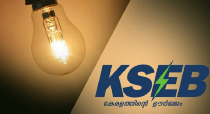 ദുരിതാശ്വാസ ക്യാമ്പിൽ കഴിയുന്ന പ്രളയ ബാധിതരുടെ വൈദ്യുതി വിച്ഛേദിച്ച് കെ എസ് ഇ ബി ദുരിതാശ്വാസ ക്യാമ്പിൽ കഴിയുന്ന പ്രളയ ബാധിതരുടെ വൈദ്യുതി വിച്ഛേദിച്ച് കെ എസ് ഇ ബി