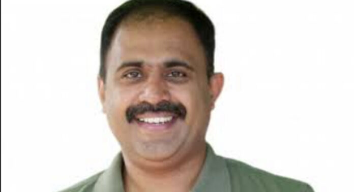 തുടര്ച്ചയായി അപകടം നടക്കുന്ന കുമ്പഴ ജംഗ്ഷനിൽ ട്രാഫിക് പരിഷ്കരണം നടപ്പിലാക്കാൻ നിർദ്ദേശം നൽകി അബിൻ വർക്കി കോടിയാട്ട് എംഎൽഎ തുടര്ച്ചയായി അപകടം നടക്കുന്ന കുമ്പഴ ജംഗ്ഷനിൽ ട്രാഫിക് പരിഷ്കരണം നടപ്പിലാക്കാൻ നിർദ്ദേശം നൽകി അബിൻ വർക്കി കോടിയാട്ട് എംഎൽഎ
