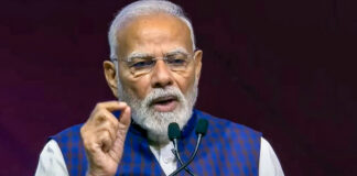വിക്ഷിത് വൈബ്രന്റ് വില്ലേജ് പരിപാടിയിൽ യുവ വോളന്റിയർമാരുമായി സംവദിച്ച് പ്രധാനമന്ത്രി