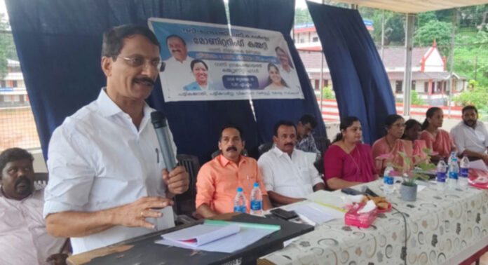 പട്ടികജാതി/പട്ടികവർഗ്ഗ ജനവിഭാഗങ്ങള്ക്കായുള്ള വികസന പദ്ധതികള് പരിശോധിക്കാന് മോണിറ്ററിംഗ് കമ്മറ്റി നടന്നു പട്ടികജാതി/പട്ടികവർഗ്ഗ ജനവിഭാഗങ്ങള്ക്കായുള്ള വികസന പദ്ധതികള് പരിശോധിക്കാന് മോണിറ്ററിംഗ് കമ്മറ്റി നടന്നു