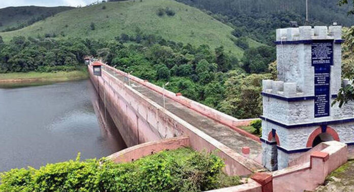 ജലനിരപ്പ് കുത്തനെ താഴേക്ക് ; ഇടുക്കിയിൽ ഒരു മാസത്തെ വൈദ്യുതിക്കുള്ള വെള്ളം മാത്രം ജലനിരപ്പ് കുത്തനെ താഴേക്ക് ; ഇടുക്കിയിൽ ഒരു മാസത്തെ വൈദ്യുതിക്കുള്ള വെള്ളം മാത്രം