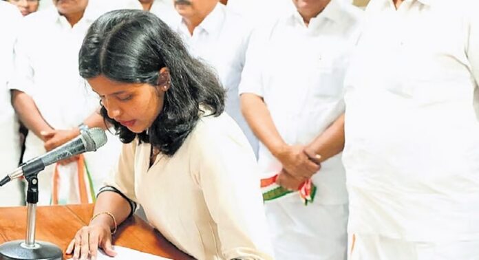 പാലാ നഗരസഭയിലെ ഭരണസമിതിക്കെതിരെ അവിശ്വാസ പ്രമേയത്തിന് നോട്ടീസ് നൽകി എൽഡിഎഫ് പാലാ നഗരസഭയിലെ ഭരണസമിതിക്കെതിരെ അവിശ്വാസ പ്രമേയത്തിന് നോട്ടീസ് നൽകി എൽഡിഎഫ്