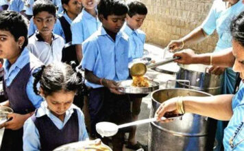 ബിരിയാണി വിളമ്പാൻ ഫണ്ടില്ല ; സ്കൂളുകളിൽ വീണ്ടും ചോറും കറിയും
