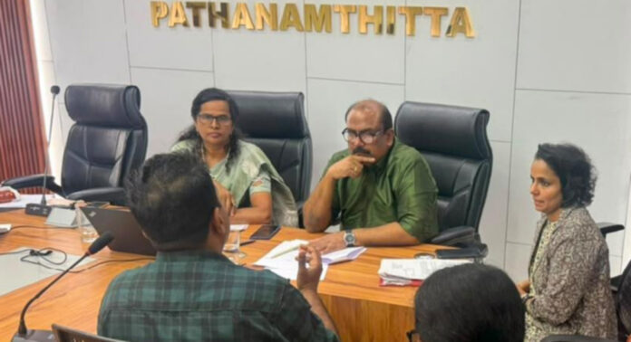 സംസ്ഥാന ബാലാവകാശ സംരക്ഷണ കമ്മീഷന് പത്തനംതിട്ട ജില്ലാതല സിറ്റിംഗില് 25 കേസുകള് തീര്പ്പാക്കി സംസ്ഥാന ബാലാവകാശ സംരക്ഷണ കമ്മീഷന് പത്തനംതിട്ട ജില്ലാതല സിറ്റിംഗില് 25 കേസുകള് തീര്പ്പാക്കി