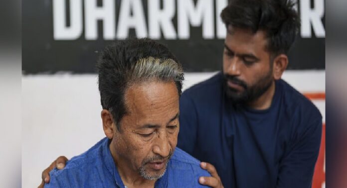 വാങ്ചുക്കിന്റെ ആരോഗ്യനില ഗുരുതരം; കേന്ദ്ര സർക്കാരിനെതിരെ ആരോപണവുമായി സിജെപി വാങ്ചുക്കിന്റെ ആരോഗ്യനില ഗുരുതരം; കേന്ദ്ര സർക്കാരിനെതിരെ ആരോപണവുമായി സിജെപി