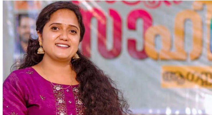 ശ്രീനാദേവി കുഞ്ഞമ്മയ്ക്കെതിരായ സമൂഹമാധ്യമ പോസ്റ്റ് : രാജൻ ജോസഫിനെ റിമാൻഡ് ചെയ്ത് കോടതി ശ്രീനാദേവി കുഞ്ഞമ്മയ്ക്കെതിരായ സമൂഹമാധ്യമ പോസ്റ്റ് : രാജൻ ജോസഫിനെ റിമാൻഡ് ചെയ്ത് കോടതി