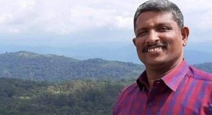 ശ്രീനിവാസൻ വധക്കേസ് ; ഒളിവിലായിരുന്ന പോപ്പുലർ ഫ്രണ്ട് നേതാവ് മുഹമ്മദ് അലി പിടിയിൽ ശ്രീനിവാസൻ വധക്കേസ് ; ഒളിവിലായിരുന്ന പോപ്പുലർ ഫ്രണ്ട് നേതാവ് മുഹമ്മദ് അലി പിടിയിൽ