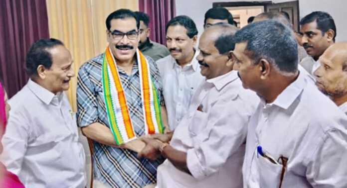 പൊതുമരാമത്ത് വകുപ്പ് മന്ത്രി പി.കെ. ബഷീറിന് പത്തനംതിട്ട ഡി.സി.സി സ്വീകരണം നൽകി പൊതുമരാമത്ത് വകുപ്പ് മന്ത്രി പി.കെ. ബഷീറിന് പത്തനംതിട്ട ഡി.സി.സി സ്വീകരണം നൽകി