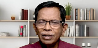 വിദ്യാർത്ഥികളെ അധിക്ഷേപിച്ച സംഭവത്തിൽ ടിജി മോഹൻദാസ് കസ്റ്റഡിയിൽ