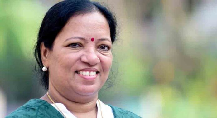 മന്ത്രി കെ എ തുളസിയുടെ ഡ്രൈവർ നിയമനം ; ഡിവൈഎഫ്ഐ പ്രവർത്തകനെ നിയമിച്ചതില് പരാതി നൽകി യൂത്ത് കോൺഗ്രസ് മന്ത്രി കെ എ തുളസിയുടെ ഡ്രൈവർ നിയമനം ; ഡിവൈഎഫ്ഐ പ്രവർത്തകനെ നിയമിച്ചതില് പരാതി നൽകി യൂത്ത് കോൺഗ്രസ്