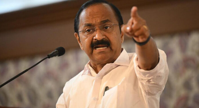 മുഖ്യമന്ത്രിയെ അപകീർത്തിപ്പെടുത്തുന്ന തരത്തിൽ ഫെയ്സ്ബുക്ക് കമന്റിട്ട യുവാവ് അറസ്റ്റിൽ മുഖ്യമന്ത്രിയെ അപകീർത്തിപ്പെടുത്തുന്ന തരത്തിൽ ഫെയ്സ്ബുക്ക് കമന്റിട്ട യുവാവ് അറസ്റ്റിൽ
