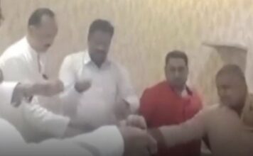 കമ്മീഷൻ തുക തുല്യമായി പങ്കുവെക്കണം; ഗംഗാജലത്തിൽ തൊട്ട് സത്യപ്രതിജ്ഞ ചെയ്ത് യു.പിയിലെ കൗൺസിലർമാർ