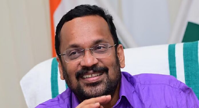 ഹെലികോപ്റ്റർ യാത്ര വിവാദത്തില് പ്രതികരണവുമായി കെ രാജൻ ഹെലികോപ്റ്റർ യാത്ര വിവാദത്തില് പ്രതികരണവുമായി കെ രാജൻ