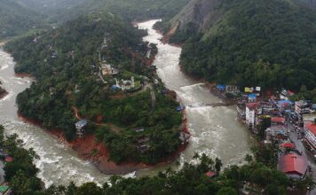 സംസ്ഥാനത്ത് മഴക്കെടുതിയിൽ 11 മരണം; രക്ഷാപ്രവർത്തനങ്ങളും ദുരിതാശ്വാസവും പുരോഗമിക്കുന്നുവെന്ന് റവന്യു മന്ത്രി