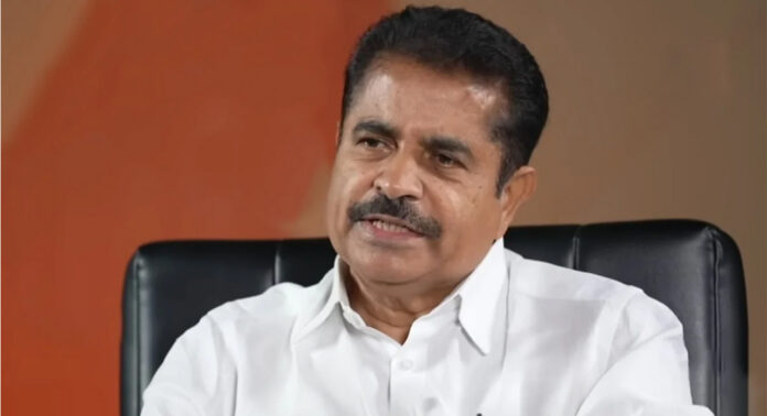 അടൂർ പ്രകാശ് ഡൽഹിയിൽ ഹൈക്കമാൻഡുമായി കൂടിക്കാഴ്ചക്ക് ശ്രമിക്കുന്നു ; രാഹുലിനെയും ഗർഗെയെയും കാണും അടൂർ പ്രകാശ് ഡൽഹിയിൽ ഹൈക്കമാൻഡുമായി കൂടിക്കാഴ്ചക്ക് ശ്രമിക്കുന്നു ; രാഹുലിനെയും ഗർഗെയെയും കാണും