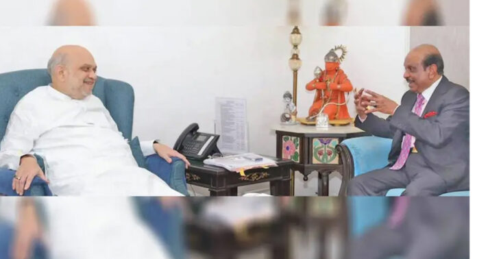 അമിത് ഷായുമായി കൂടിക്കാഴ്ച നടത്തി എം.എ. യൂസഫലി അമിത് ഷായുമായി കൂടിക്കാഴ്ച നടത്തി എം.എ. യൂസഫലി