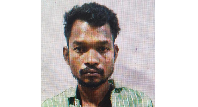 പ്രായപൂർത്തിയാകാത്ത പെൺകുട്ടിക്ക് നേരെ നഗ്നതാപ്രദർശനം : പഴകുളം സ്വദേശിക്ക് തടവും പിഴയും പ്രായപൂർത്തിയാകാത്ത പെൺകുട്ടിക്ക് നേരെ നഗ്നതാപ്രദർശനം : പഴകുളം സ്വദേശിക്ക് തടവും പിഴയും