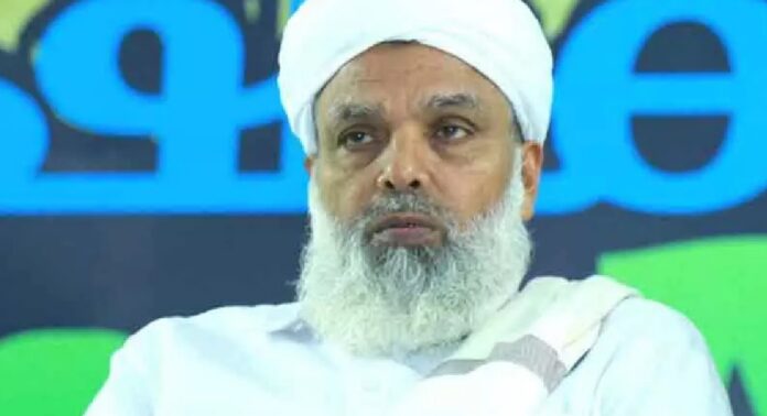 സമസ്തയിലെ ഭിന്നതയ്ക്കിടെ ലീഗ് വിഭാഗം വഖഫ് വിശദീകരണ യോഗത്തിലേക്ക് സമസ്തയിലെ ഭിന്നതയ്ക്കിടെ ലീഗ് വിഭാഗം വഖഫ് വിശദീകരണ യോഗത്തിലേക്ക്