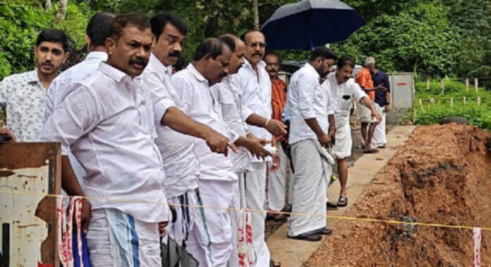 നീലിപ്ലാവ് – ചിറ്റാർ റോഡിലെ നിർമ്മാണ അഴിമതി അന്വേഷിക്കണം : ജില്ലാ കോൺഗ്രസ് കമ്മിറ്റി നീലിപ്ലാവ് – ചിറ്റാർ റോഡിലെ നിർമ്മാണ അഴിമതി അന്വേഷിക്കണം : ജില്ലാ കോൺഗ്രസ് കമ്മിറ്റി
