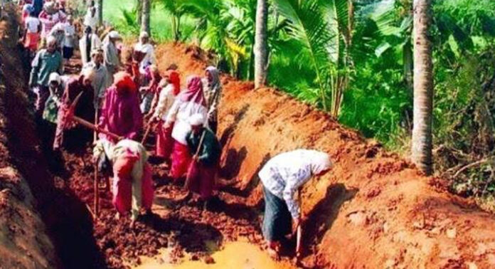 വിബി ജി റാംജി ; തൊഴിലുറപ്പ് പദ്ധതിയിൽ 67.6 ലക്ഷം രജിസ്റ്റേഡ് തൊഴിലാളികൾ പുറത്ത് വിബി ജി റാംജി ; തൊഴിലുറപ്പ് പദ്ധതിയിൽ 67.6 ലക്ഷം രജിസ്റ്റേഡ് തൊഴിലാളികൾ പുറത്ത്