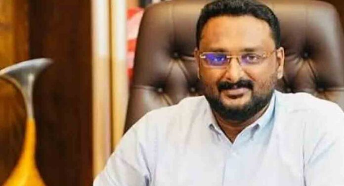 മുഖ്യമന്ത്രി രണ്ടാം വിവാഹം കഴിച്ചെന്ന ആരോപണം : കളമശേരി പോലീസ് എഫ്ഐആർ രജിസ്റ്റർ ചെയ്തു മുഖ്യമന്ത്രി രണ്ടാം വിവാഹം കഴിച്ചെന്ന ആരോപണം : കളമശേരി പോലീസ് എഫ്ഐആർ രജിസ്റ്റർ ചെയ്തു