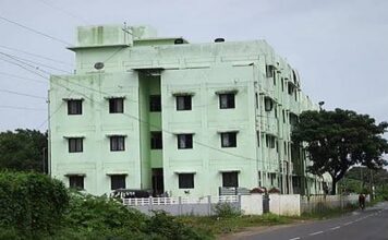 മുണ്ടംവേലി ഫ്ളാറ്റിൽ വിജിലൻസ് പരിശോധന ; അപാകതകൾ വിശദീകരിച്ച് താമസക്കാർ