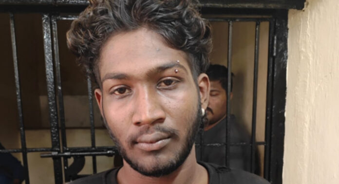 അടൂരിൽ നടന്ന മോഷണ പരമ്പരകളിൽ പ്രായപൂർത്തിയാകാത്തവർ ഉൾപ്പെടെ അഞ്ചുപേർ പിടിയിൽ അടൂരിൽ നടന്ന മോഷണ പരമ്പരകളിൽ പ്രായപൂർത്തിയാകാത്തവർ ഉൾപ്പെടെ അഞ്ചുപേർ പിടിയിൽ