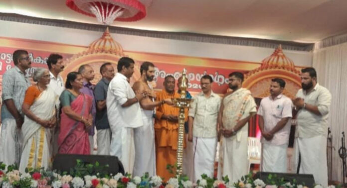 അംബായാഗത്തിന് തുടക്കമായി : ആത്മീയ ചടങ്ങുകൾക്കൊപ്പം വിനോദ മേളയും നടക്കും അംബായാഗത്തിന് തുടക്കമായി : ആത്മീയ ചടങ്ങുകൾക്കൊപ്പം വിനോദ മേളയും നടക്കും