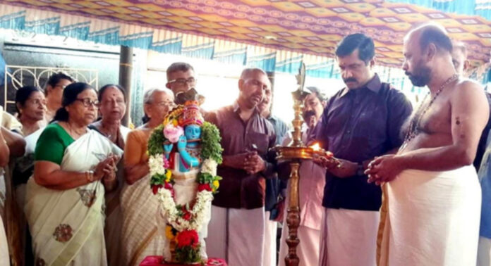 22 ദിവസത്തെ നാരായണീയ പാരായണത്തിന് സമാപനം : അംബായാഗം ഒക്ടോബർ ഒന്പത് മുതൽ 22 ദിവസത്തെ നാരായണീയ പാരായണത്തിന് സമാപനം : അംബായാഗം ഒക്ടോബർ ഒന്പത് മുതൽ
