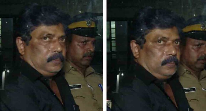 കരമന കൂടത്തിൽ തറവാട്ടിലെ ജയമാധവൻ്റെ കൊലപാതകത്തിൽ അന്വേഷണം കൂടുതൽ പേരിലേക്ക് കരമന കൂടത്തിൽ തറവാട്ടിലെ ജയമാധവൻ്റെ കൊലപാതകത്തിൽ അന്വേഷണം കൂടുതൽ പേരിലേക്ക്
