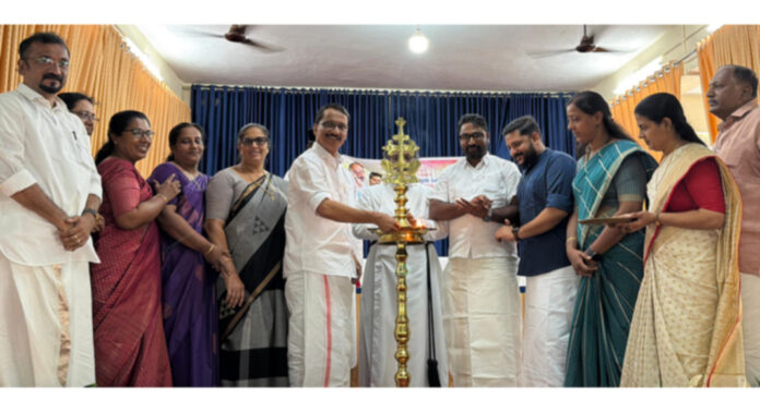 ശാസ്ത്രമേളകൾ വിദ്യാർഥികളുടെ പ്രതിഭയുടെ മേളകളാകണം : അഡ്വ.പഴകുളം മധു എം.എൽ.എ. ശാസ്ത്രമേളകൾ വിദ്യാർഥികളുടെ പ്രതിഭയുടെ മേളകളാകണം : അഡ്വ.പഴകുളം മധു എം.എൽ.എ.